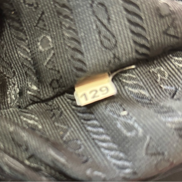 🆕 Prada Milano Crossbody bag🥰 - Picture 11 of 11